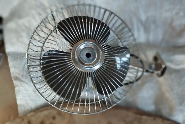 Запасные части и узлы тепловозов ТГМ 23 Б;  В;  Д